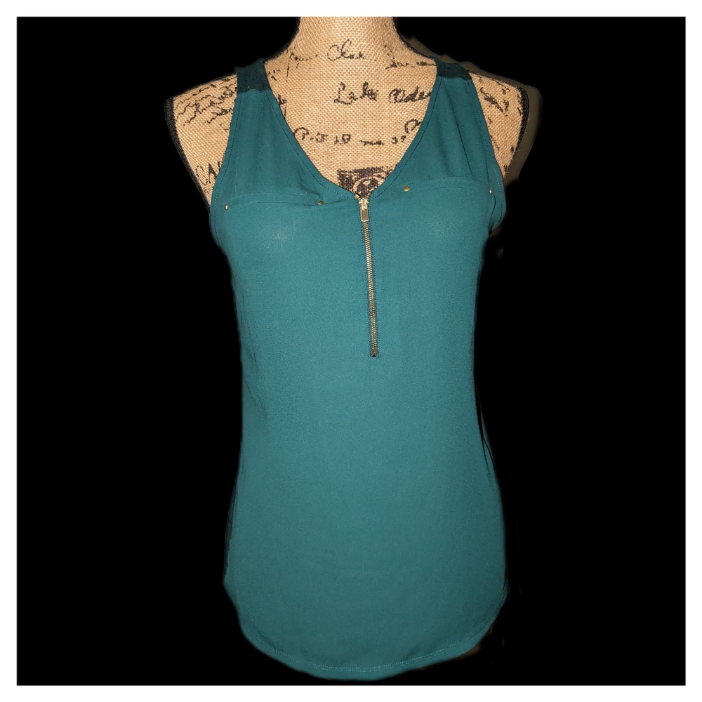 Green Small Express sleeveless blouse